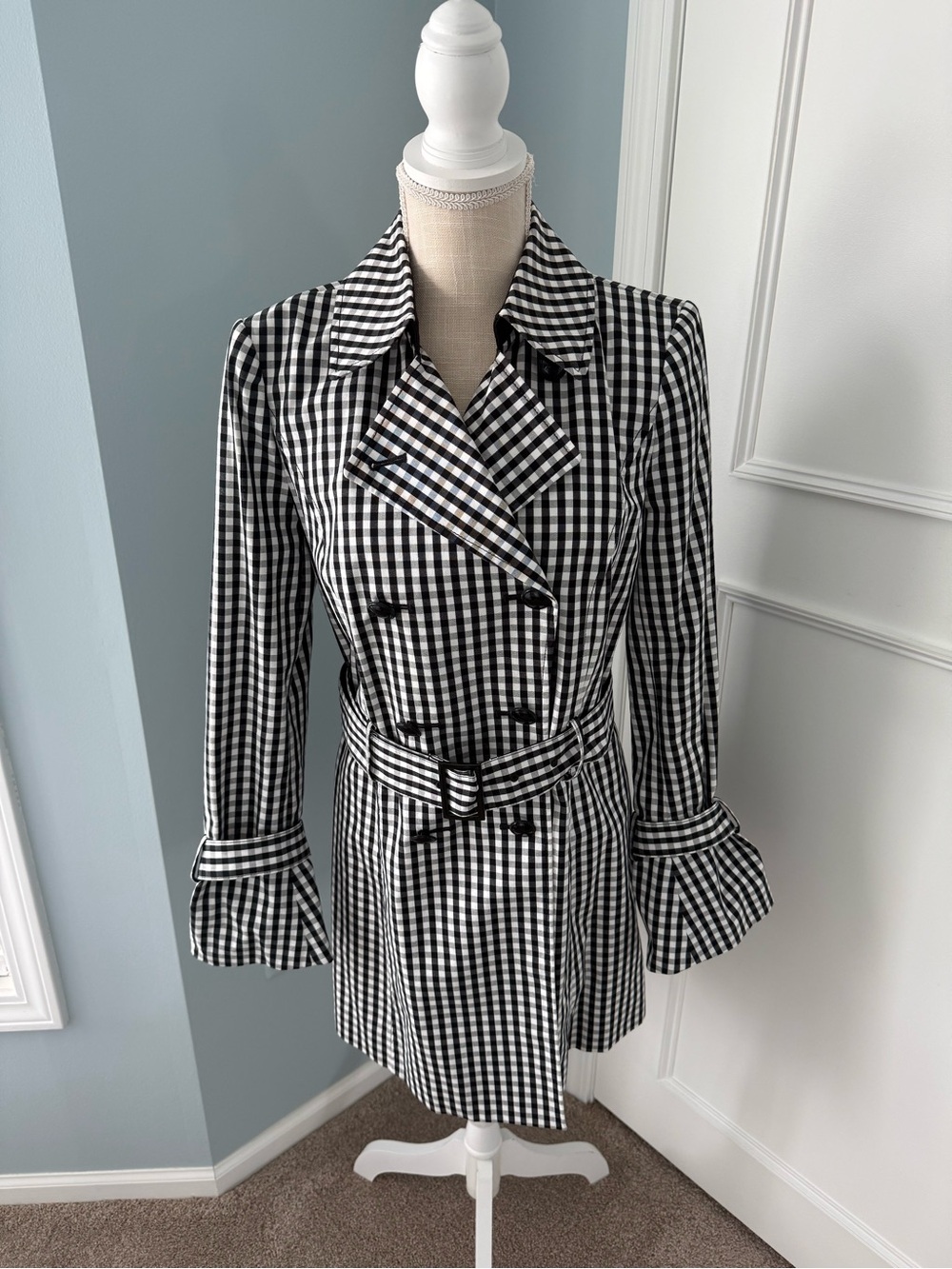 White House Black Market Black & White Gingham Double-Breasted Trench Coat